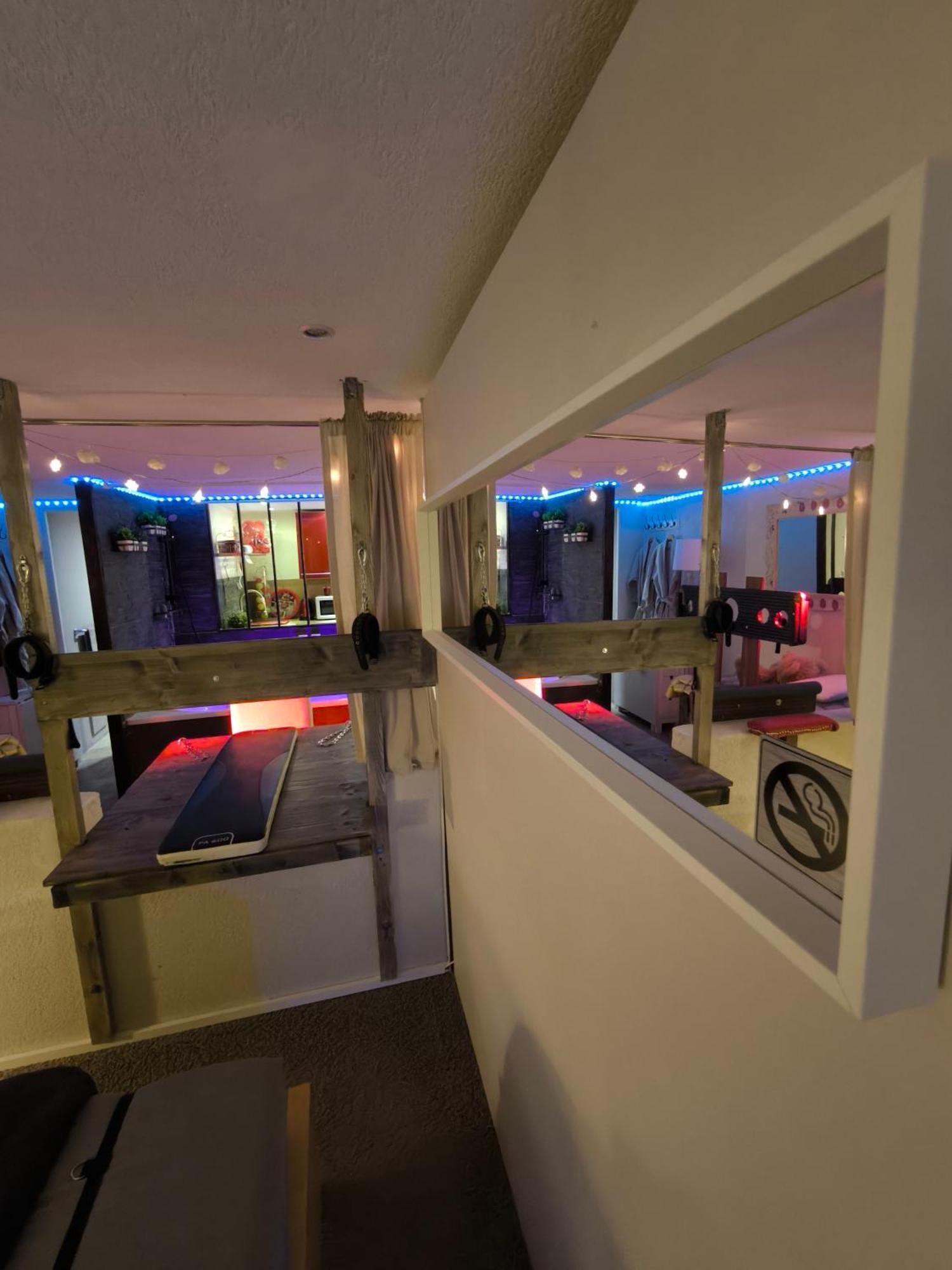Love-Room Discret 40 M2 Bormes Les Mimosas Village Avec Terrasse Exterior foto