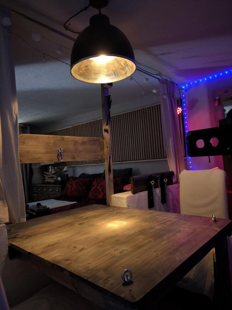 Love-Room Discret 40 M2 Bormes Les Mimosas Village Avec Terrasse Exterior foto